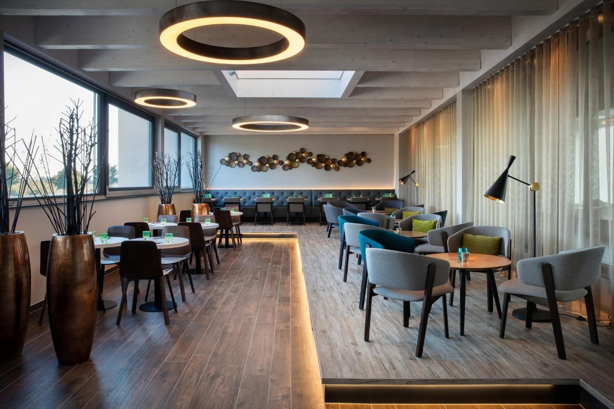 Holiday Inn - Villingen - Schwenningen By Ihg Exterior foto